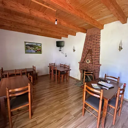 Freskia Guest house *