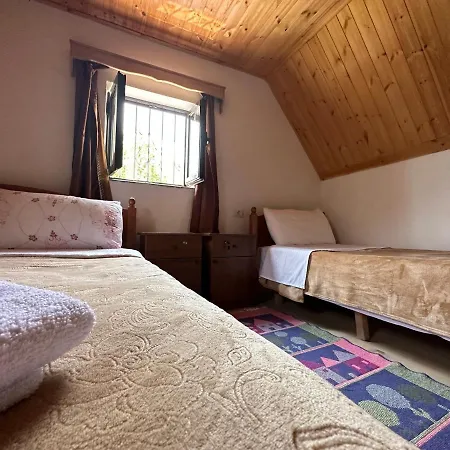 Freskia Guest house Theth