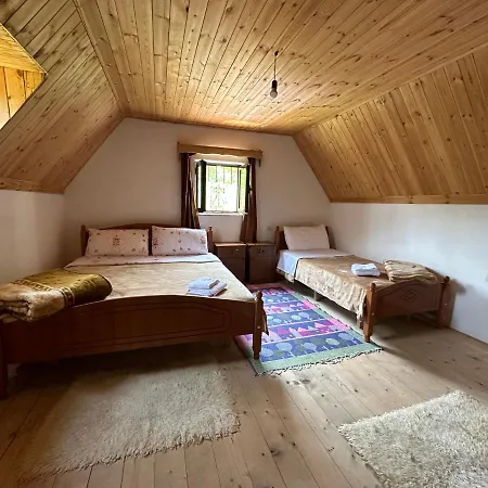 Freskia Guest house *