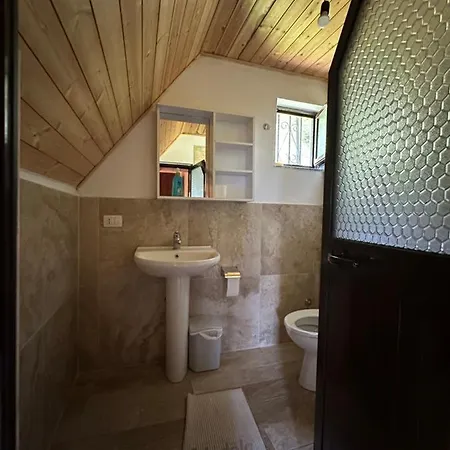 Freskia Guest house *
